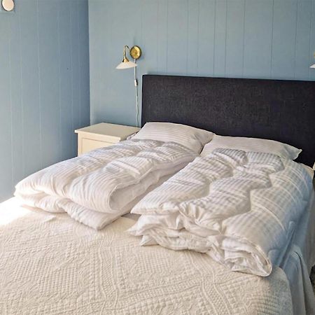 Awesome Home In Kristiansund With House Sea View 외부 사진