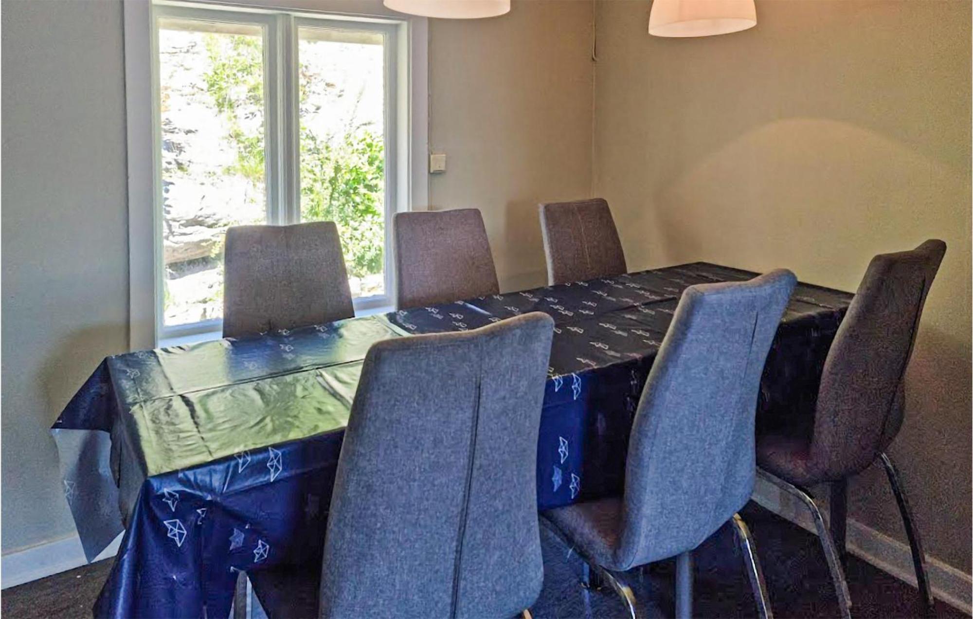 Awesome Home In Kristiansund With House Sea View 외부 사진
