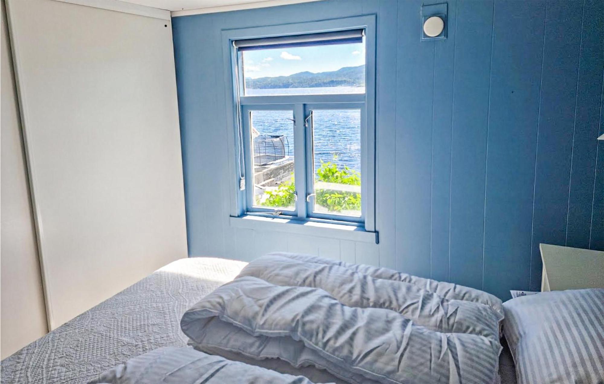 Awesome Home In Kristiansund With House Sea View 외부 사진