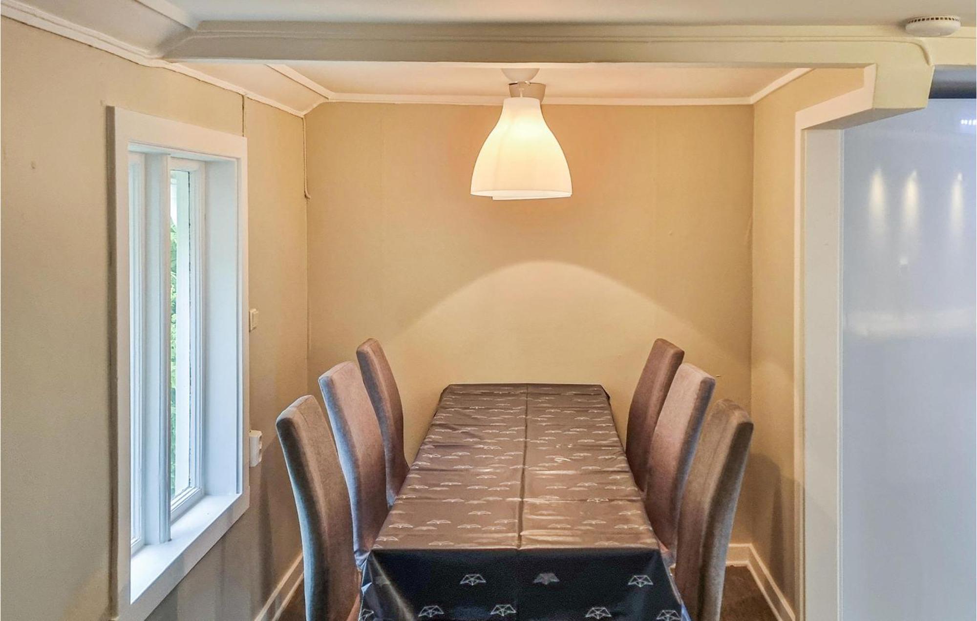 Awesome Home In Kristiansund With House Sea View 외부 사진